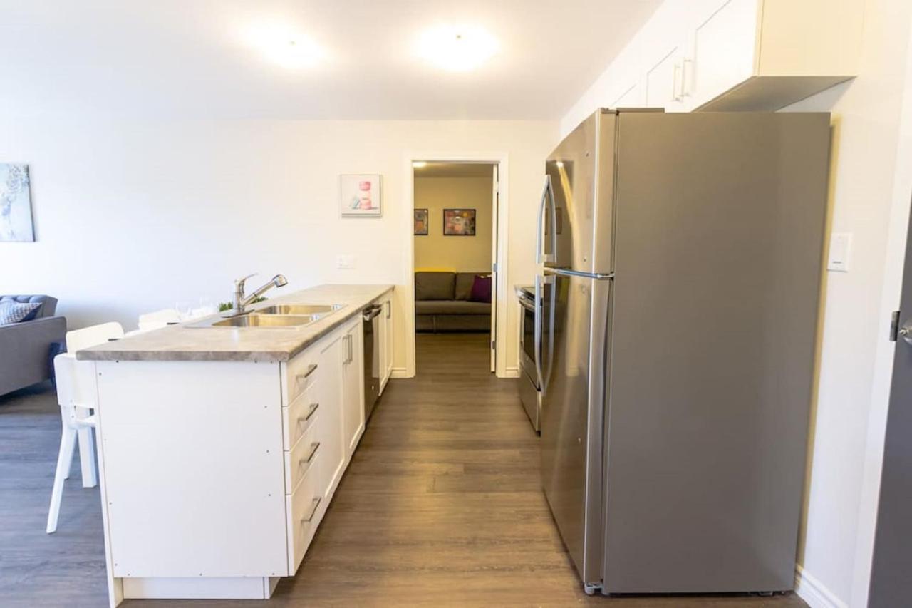 Newly Renovated Modern Condo Near Hospital, Unb Patio & Parking Coffee Saint John Kültér fotó