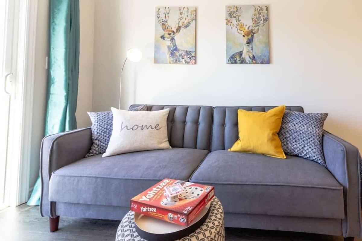 Newly Renovated Modern Condo Near Hospital, Unb Patio & Parking Coffee Saint John Kültér fotó
