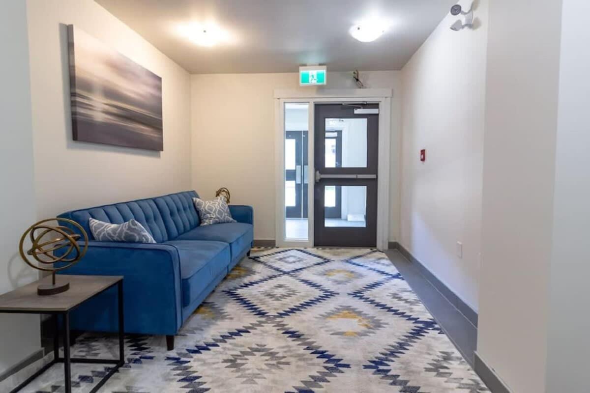 Newly Renovated Modern Condo Near Hospital, Unb Patio & Parking Coffee Saint John Kültér fotó