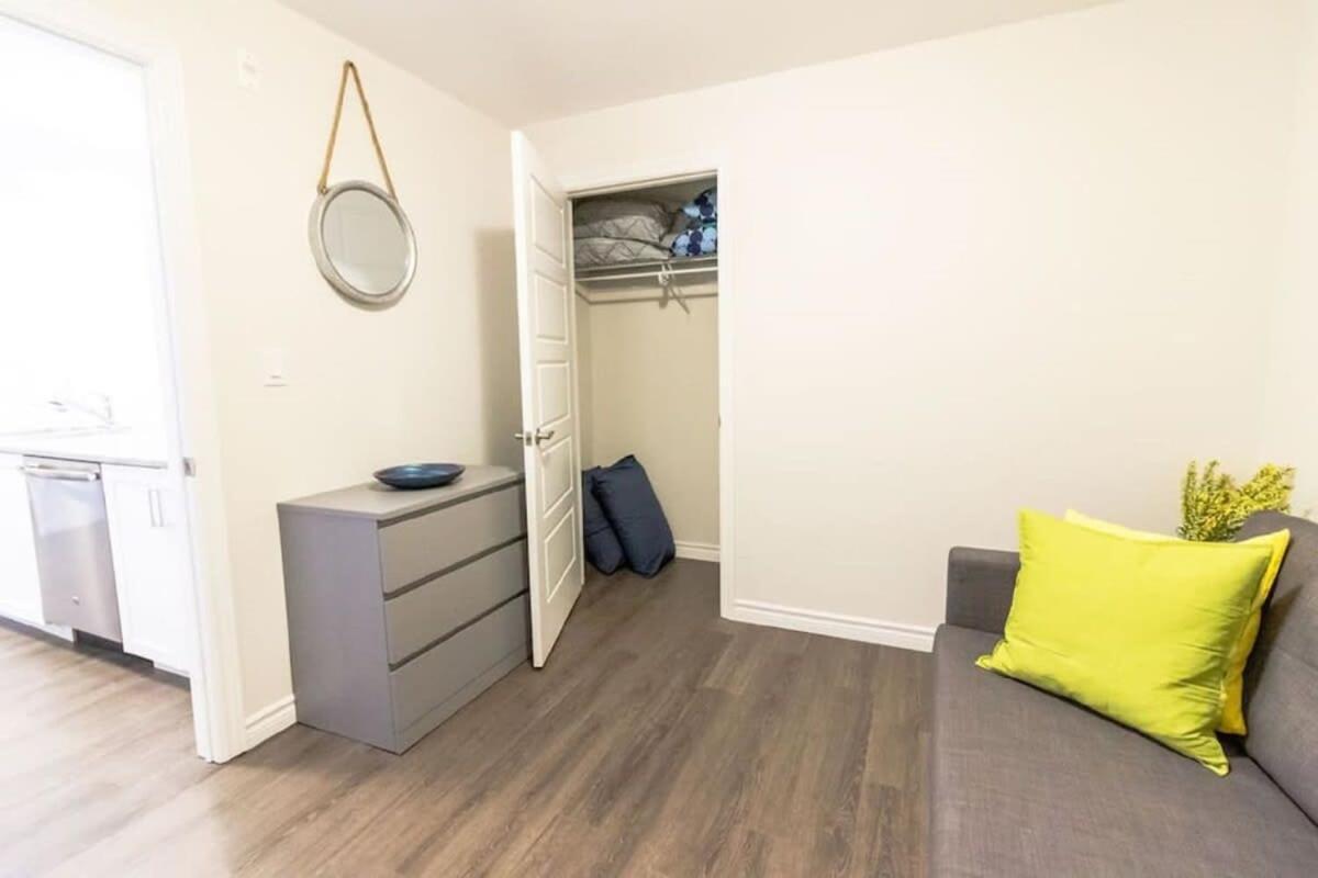 Newly Renovated Modern Condo Near Hospital, Unb Patio & Parking Coffee Saint John Kültér fotó